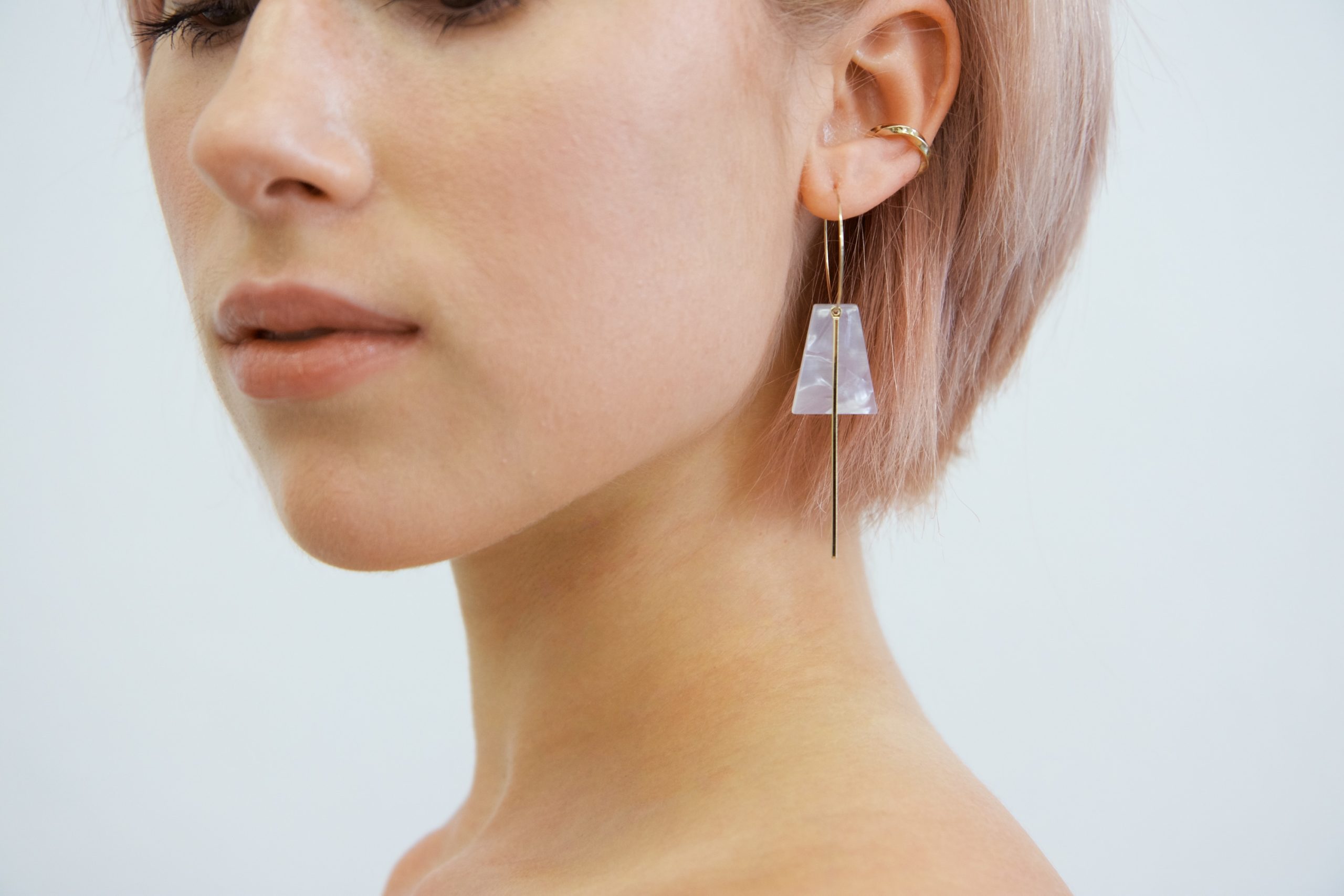 Hanawhite-Whirl-Suzan-Horiz-Arion