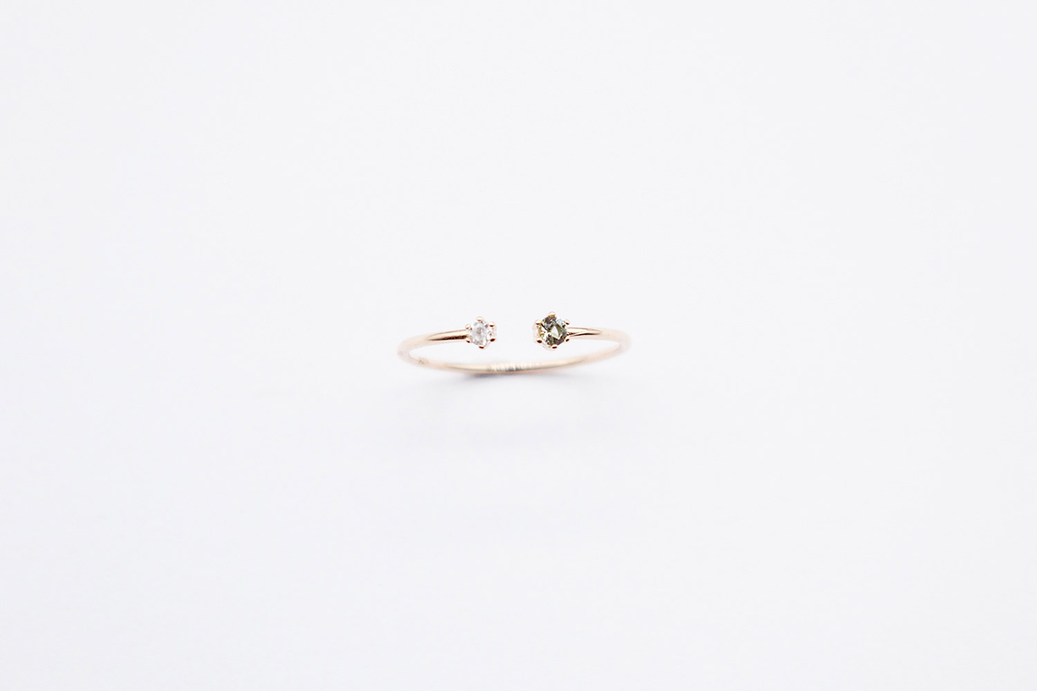 Persona_Graygreen_RG2